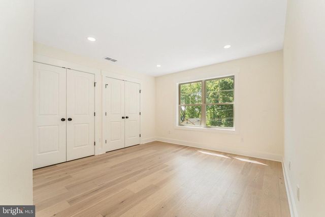 8 CHURCH STREET, Stockton, NJ 08559