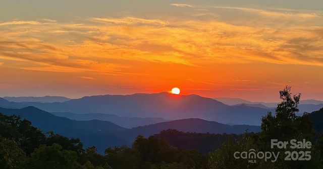 27 Indianola Lane, Bryson City, NC 28713