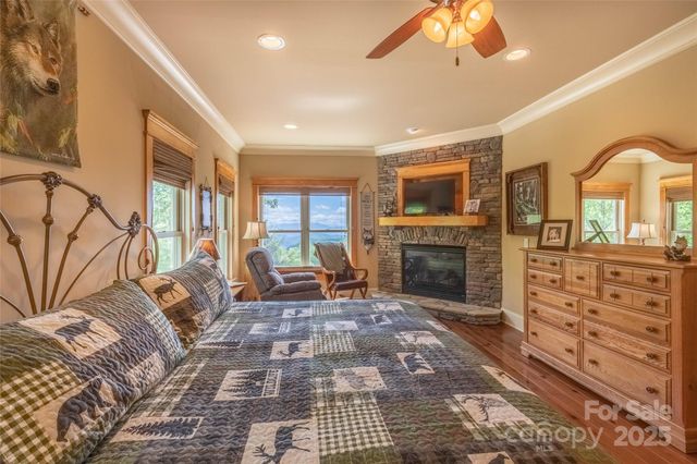 27 Indianola Lane, Bryson City, NC 28713