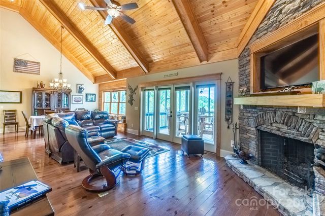 27 Indianola Lane, Bryson City, NC 28713