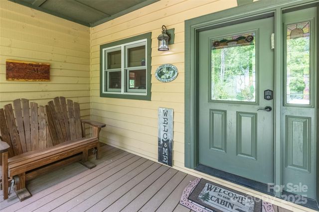 27 Indianola Lane, Bryson City, NC 28713