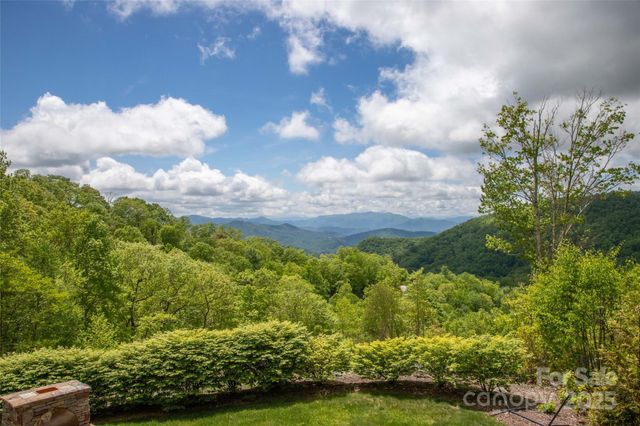 27 Indianola Lane, Bryson City, NC 28713