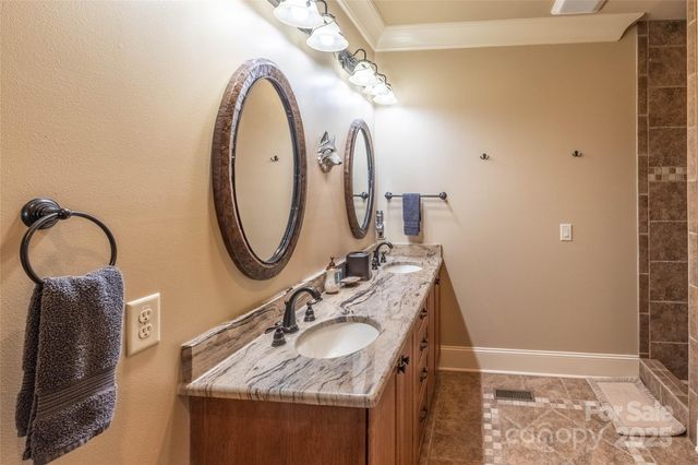 27 Indianola Lane, Bryson City, NC 28713