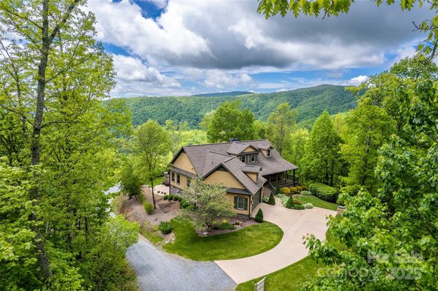 27 Indianola Lane, Bryson City, NC 28713