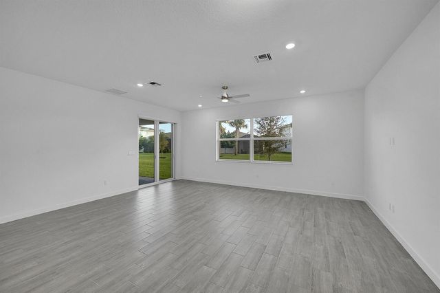 5742 Graceful Way, Delray Beach, FL 33484