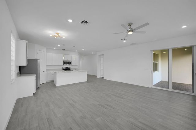 5742 Graceful Way, Delray Beach, FL 33484