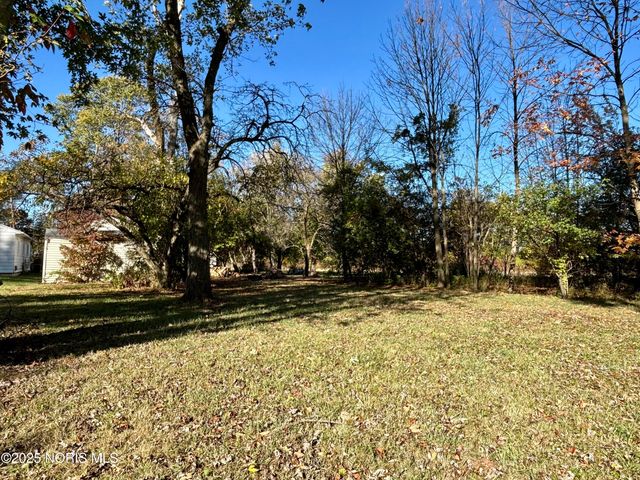 203 Eastwood Avenue, Oregon, OH 43616