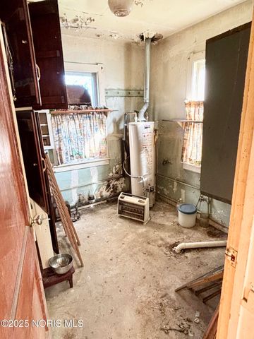 203 Eastwood Avenue, Oregon, OH 43616