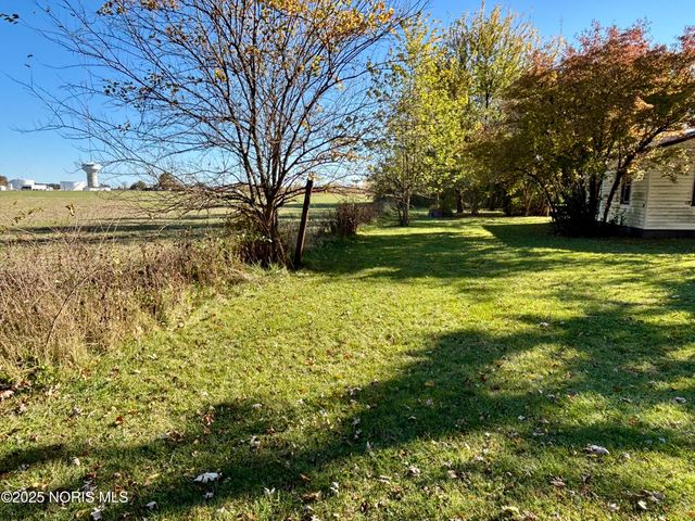 203 Eastwood Avenue, Oregon, OH 43616