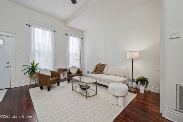 1067 Mary St, Louisville, KY 40204