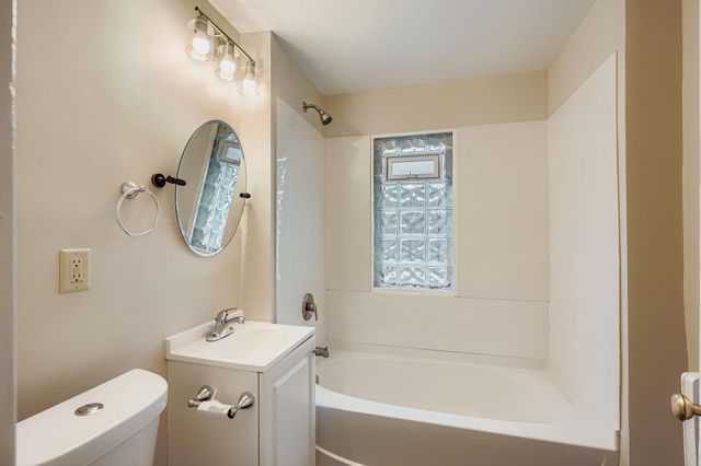 595X Hawthorne Avenue E, Saint Paul, MN 55130