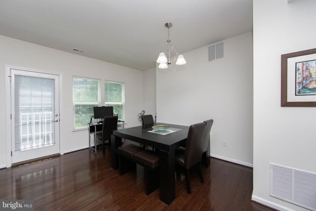 28 REGENCY CT, Cherry Hill, NJ 08002