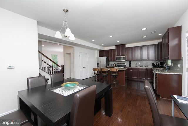 28 REGENCY CT, Cherry Hill, NJ 08002