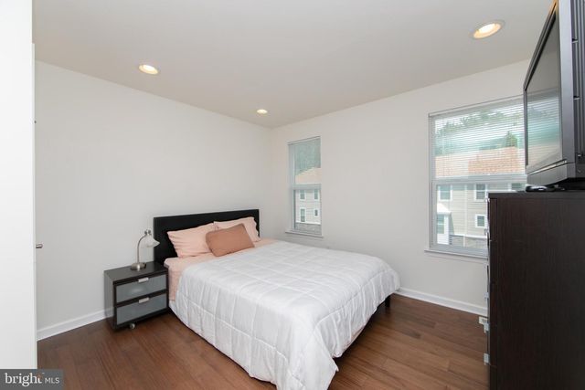 28 REGENCY CT, Cherry Hill, NJ 08002