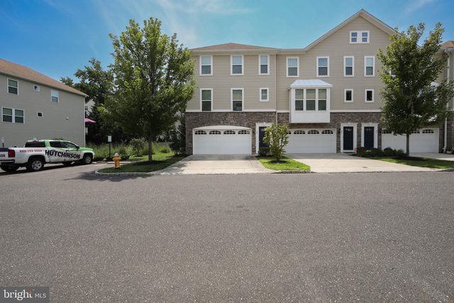 28 REGENCY CT, Cherry Hill, NJ 08002