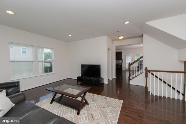 28 REGENCY CT, Cherry Hill, NJ 08002