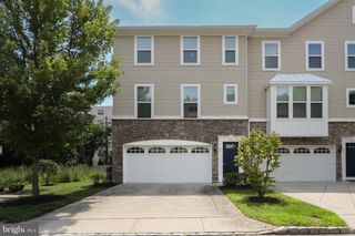 28 REGENCY CT, Cherry Hill, NJ 08002