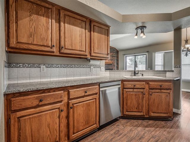 7148 NW 102nd Street, Oklahoma City, OK 73162