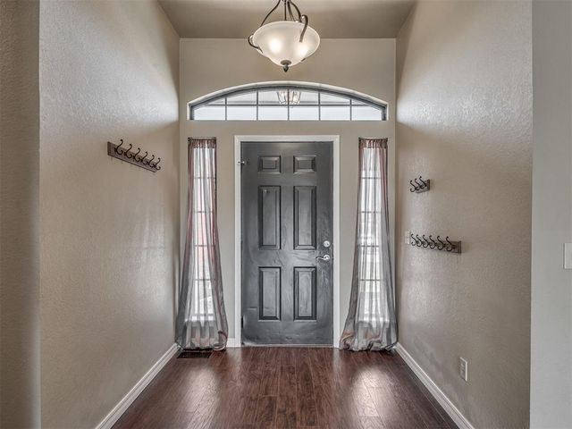 7148 NW 102nd Street, Oklahoma City, OK 73162
