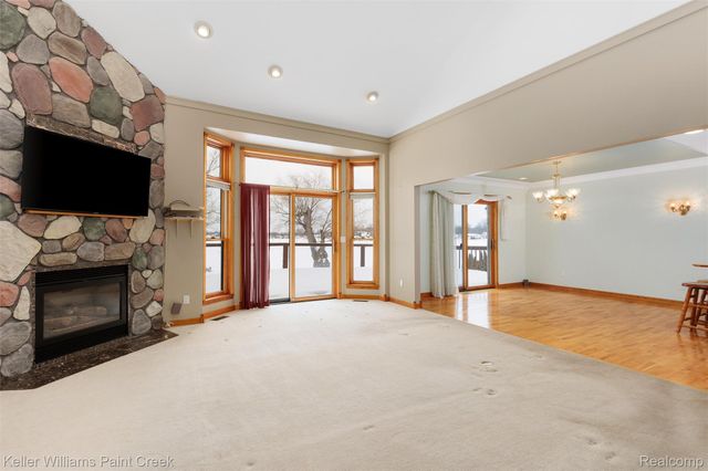 10045 Highland Road, White Lake Charter Township, MI 48386