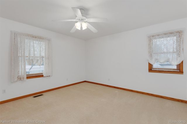 10045 Highland Road, White Lake Charter Township, MI 48386