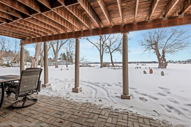 10045 Highland Road, White Lake Charter Township, MI 48386