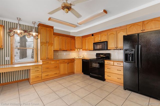 10045 Highland Road, White Lake Charter Township, MI 48386