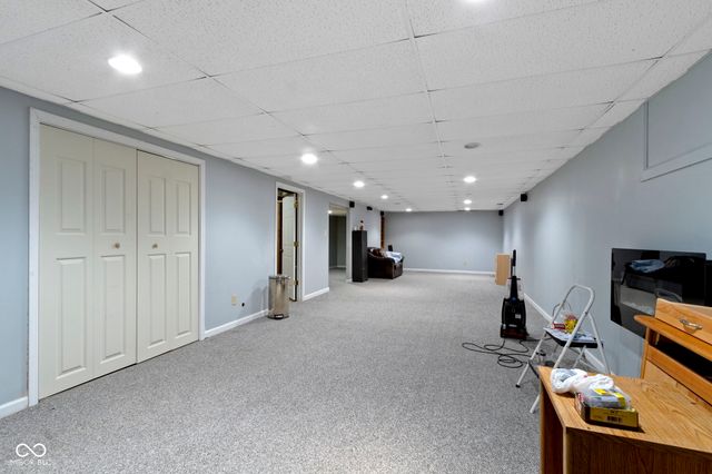 8778 N Deer Crossing Boulevard, Mccordsville, IN 46055