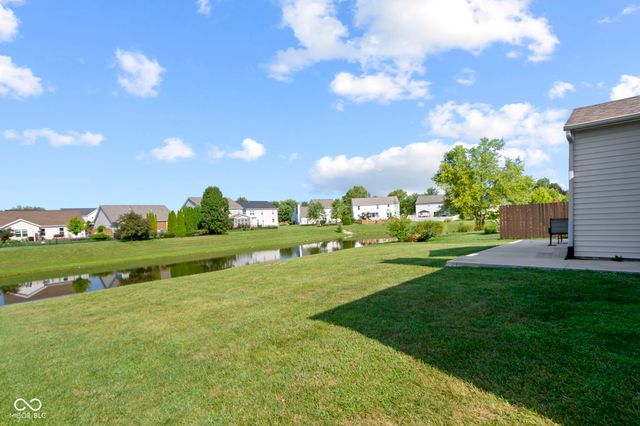 8778 N Deer Crossing Boulevard, Mccordsville, IN 46055