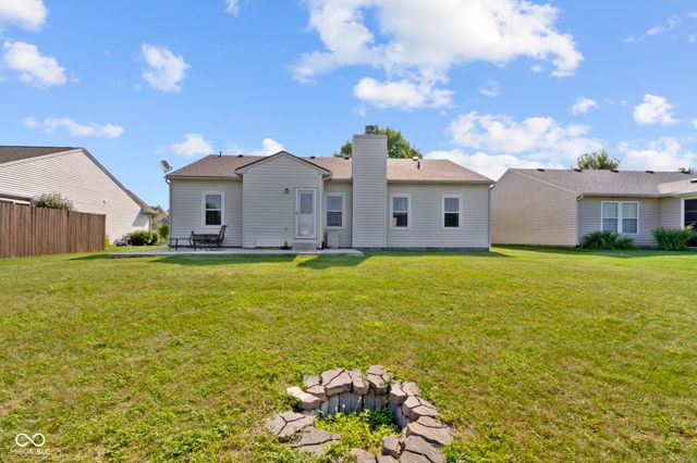 8778 N Deer Crossing Boulevard, Mccordsville, IN 46055