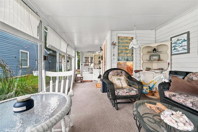 473 Stratford Lane, Ridge, NY 11961