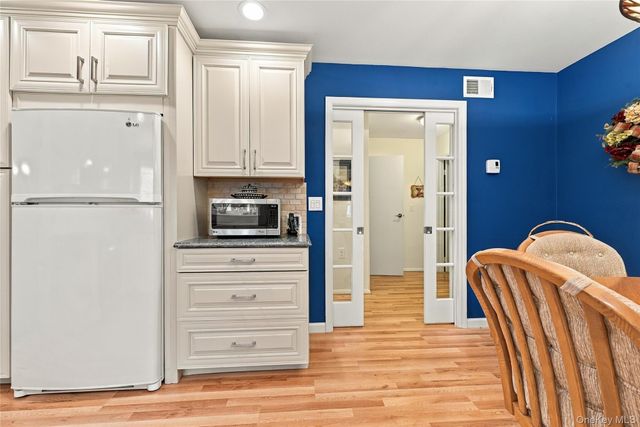473 Stratford Lane, Ridge, NY 11961