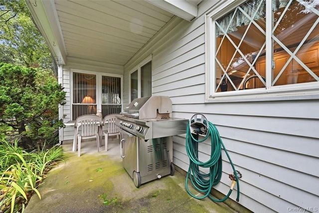 473 Stratford Lane, Ridge, NY 11961