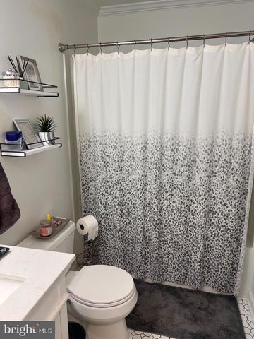 208 ASHLEY RUN, Voorhees, NJ 08043