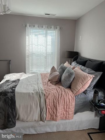 208 ASHLEY RUN, Voorhees, NJ 08043