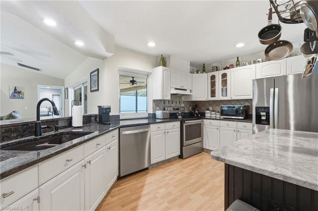 1140 22nd AVE NE, Naples, FL 34120