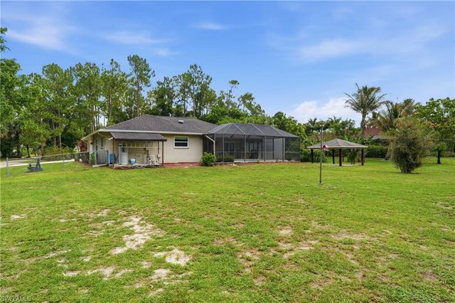 1140 22nd AVE NE, Naples, FL 34120