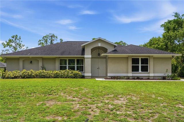 1140 22nd AVE NE, Naples, FL 34120