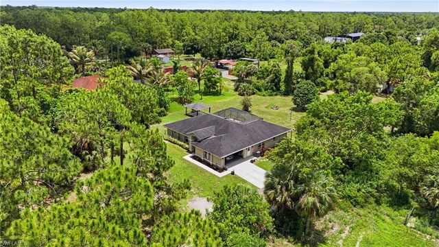 1140 22nd AVE NE, Naples, FL 34120