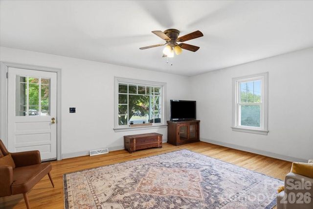 1203 Allens Creek Road, Waynesville, NC 28786