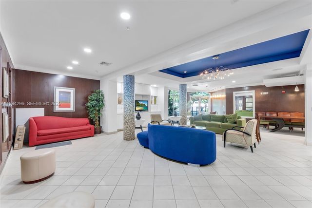 6001 SW 70th St 531, South Miami, FL 33143