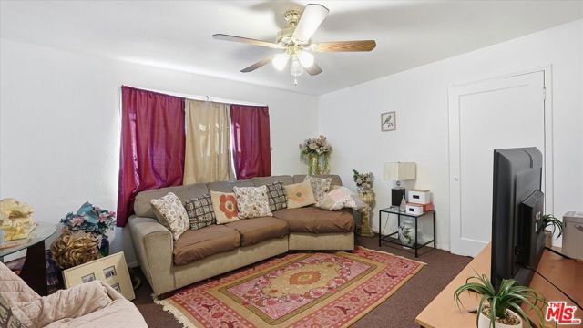 1523 E Vernon Avenue, Los Angeles, CA 90011
