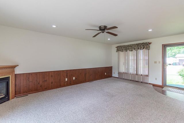 1808 NASSAU STREET, New London, WI 54961