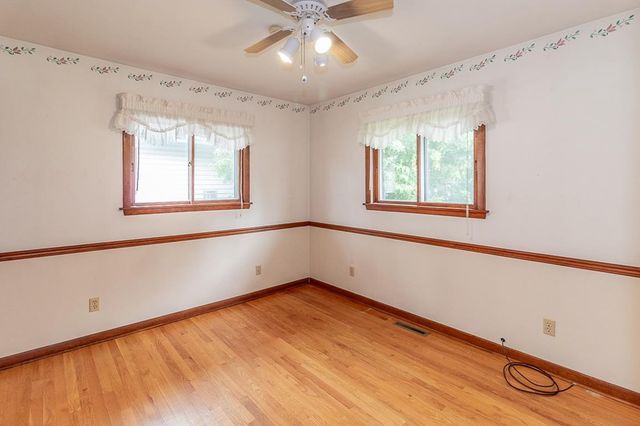 1808 NASSAU STREET, New London, WI 54961