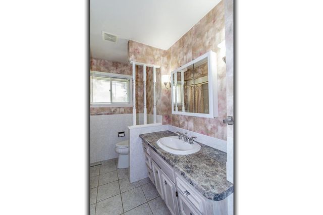 1808 NASSAU STREET, New London, WI 54961