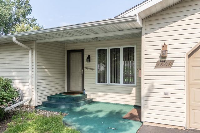 1808 NASSAU STREET, New London, WI 54961