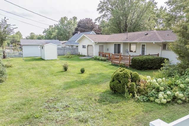 1808 NASSAU STREET, New London, WI 54961