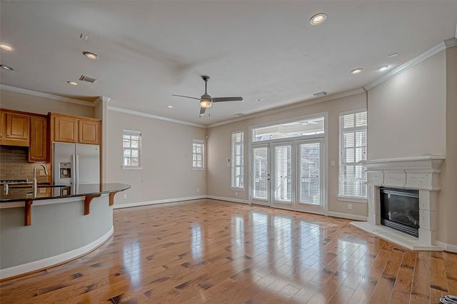 38 Islewood Boulevard, The Woodlands, TX 77380
