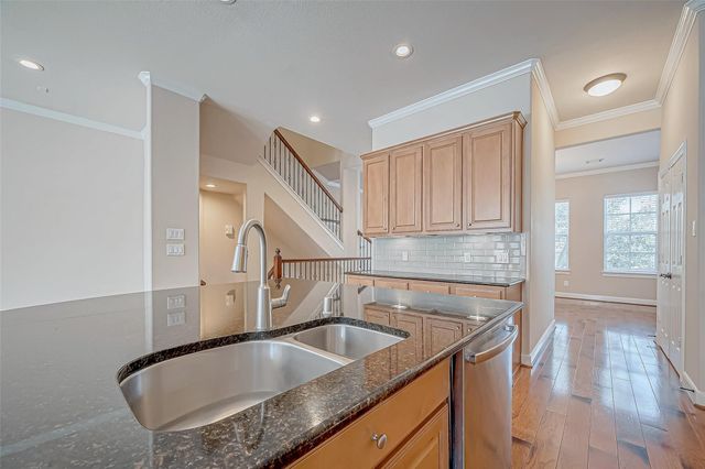 38 Islewood Boulevard, The Woodlands, TX 77380