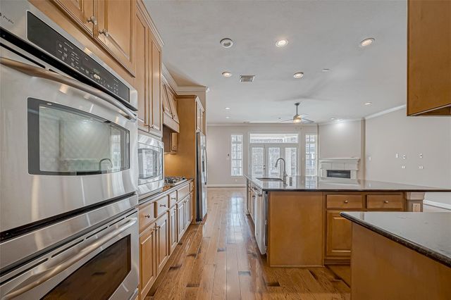 38 Islewood Boulevard, The Woodlands, TX 77380